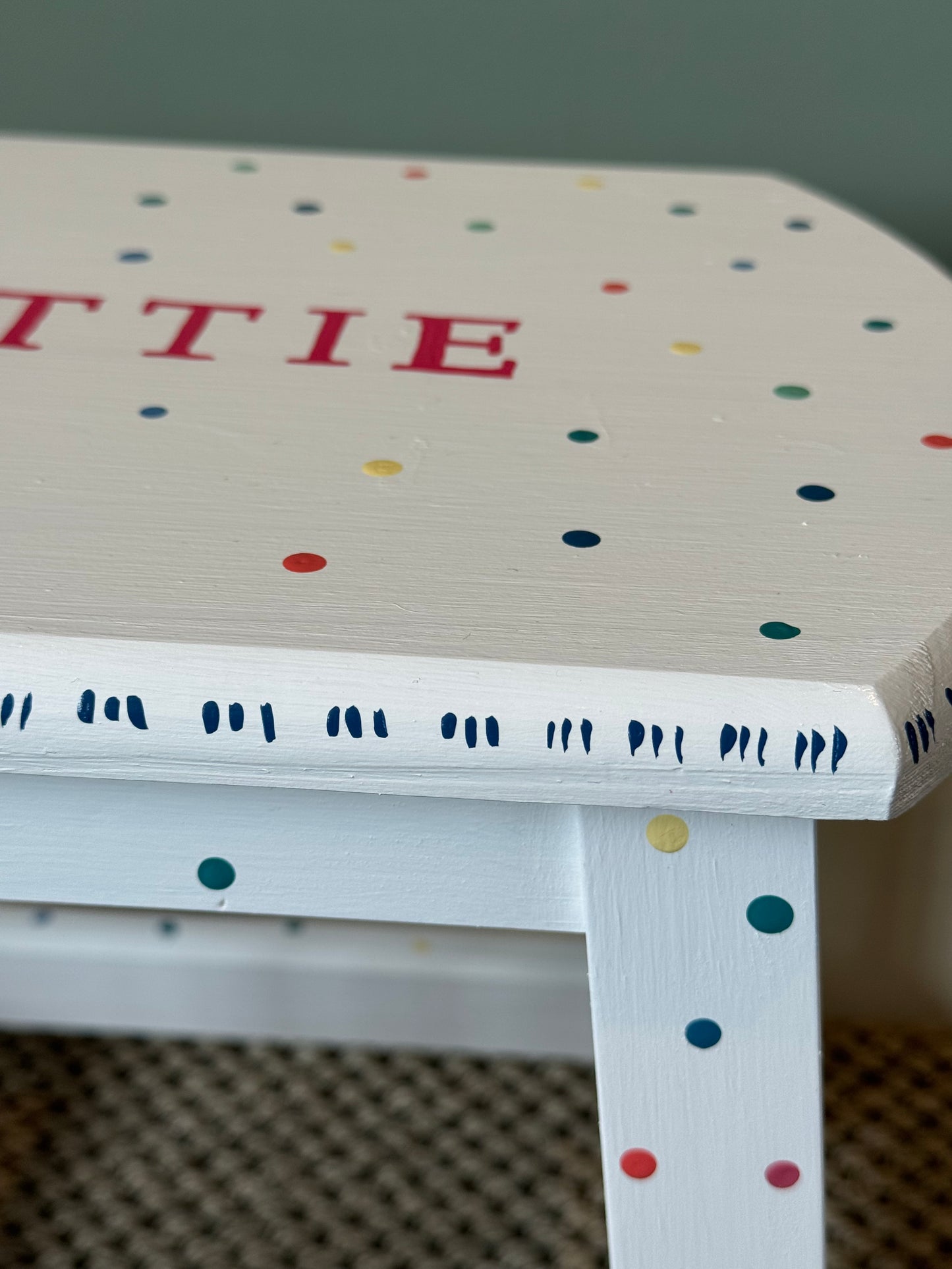 Dottie Stool