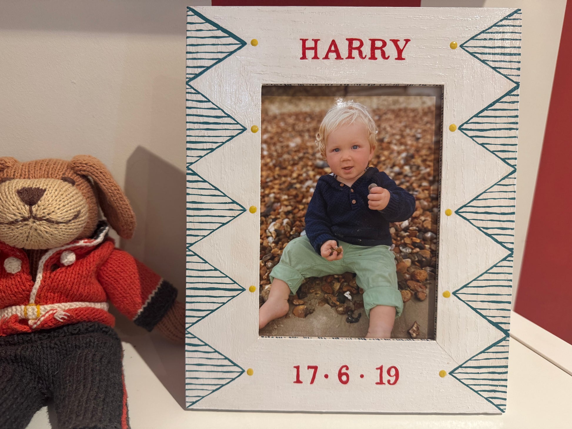 Hand-painted solid oak photo frame with green geometric pattern, personalised with child's name and date — Mimi & Mots